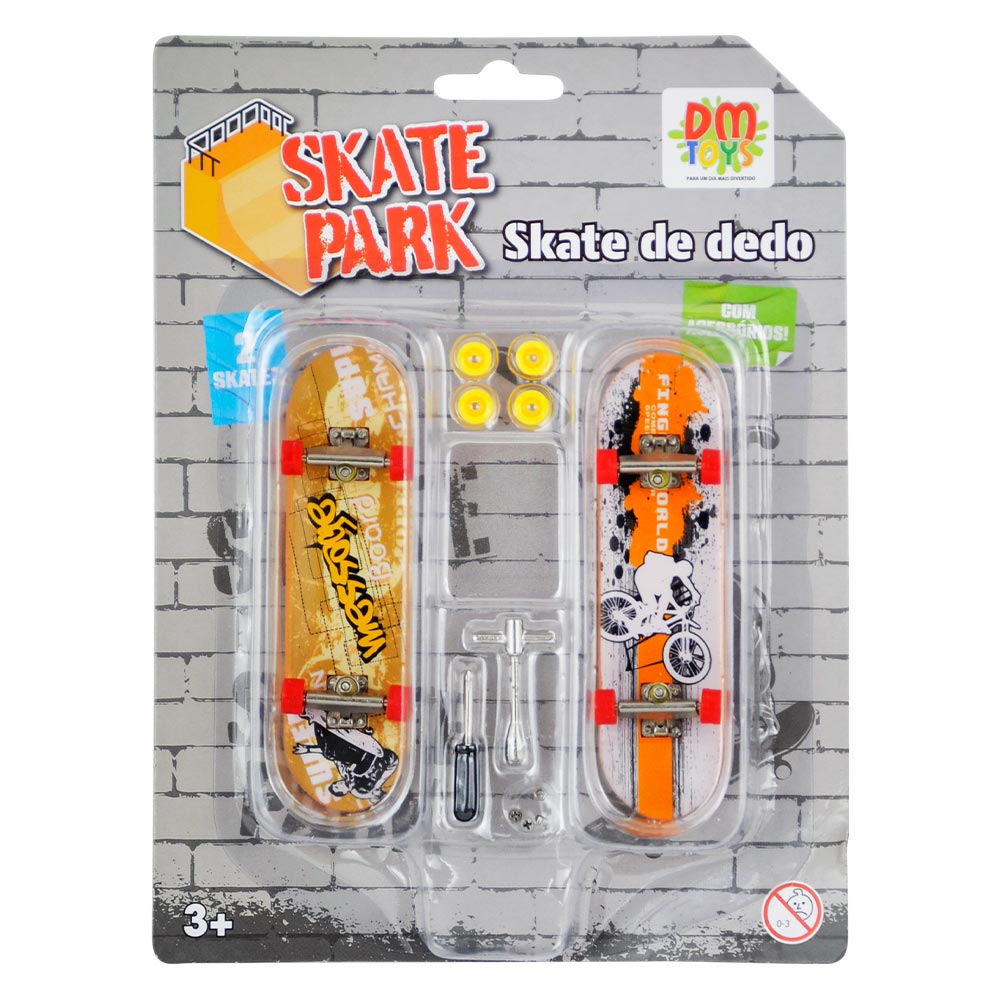 Cartela Com 2 Skatinhos De Dedo E Acessórios Skate Board